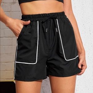 brand new pair of shorts, never worn !